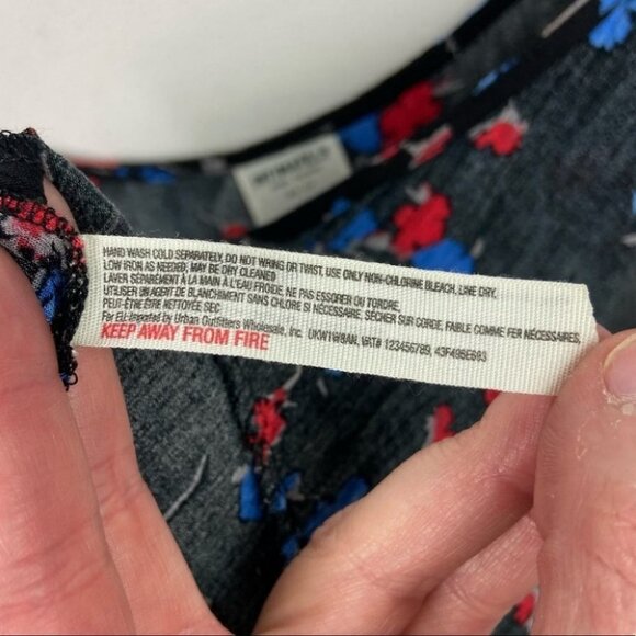 Free People Tiered Floral Crop Top Crinkle Flowy Size XS Tank Boho Y2K Retro 90s - Picture 5 of 7